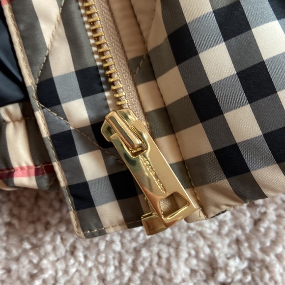 Burberry London Kid 12 yr jacket. - Picture 4 of 13